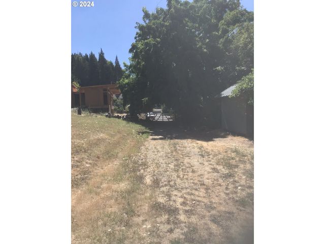 Butte Ln, Eugene, OR 97401