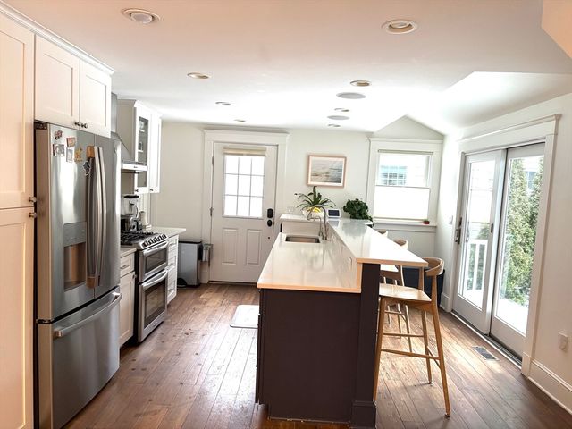 91 Eliot St, Brookline, MA 02467