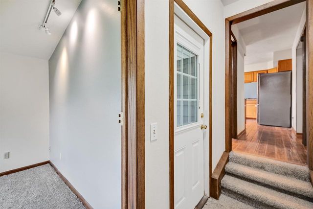 1289 Crossing Ridge Trail, Sun Prairie, WI 53590