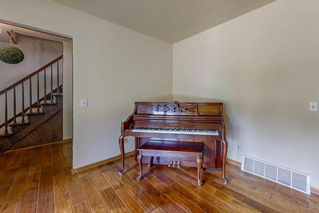 1289 Crossing Ridge Trail, Sun Prairie, WI 53590