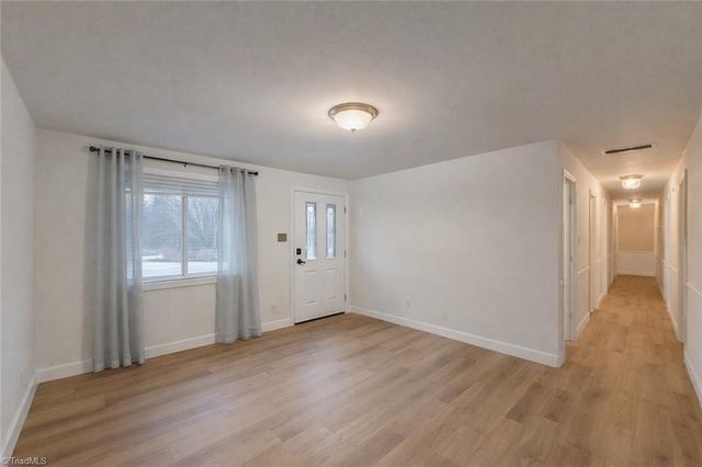 7121 Ridge Road, Tobaccoville, NC 27050