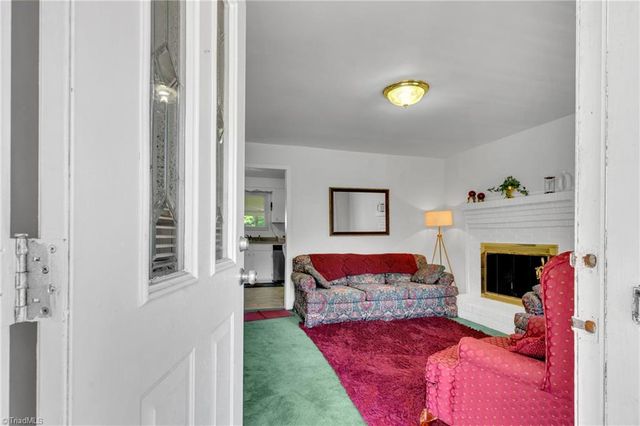 7121 Ridge Road, Tobaccoville, NC 27050