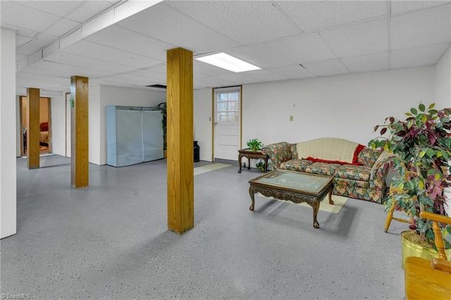 7121 Ridge Road, Tobaccoville, NC 27050