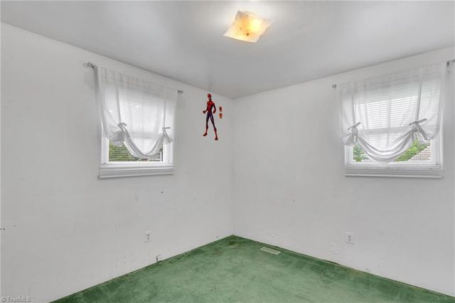 7121 Ridge Road, Tobaccoville, NC 27050