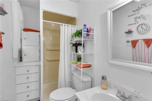 7121 Ridge Road, Tobaccoville, NC 27050