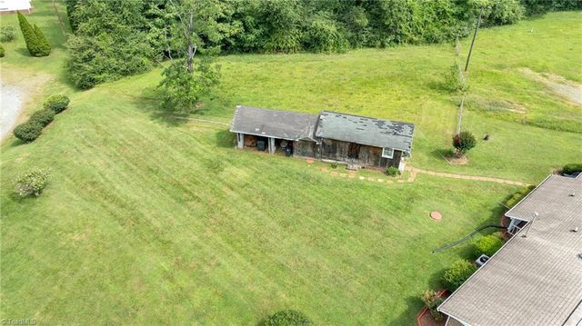 7121 Ridge Road, Tobaccoville, NC 27050