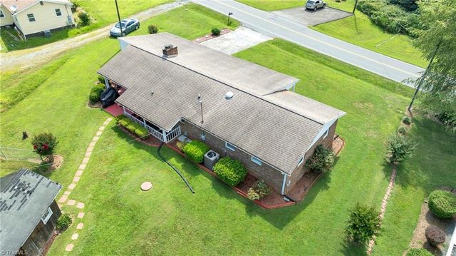 7121 Ridge Road, Tobaccoville, NC 27050