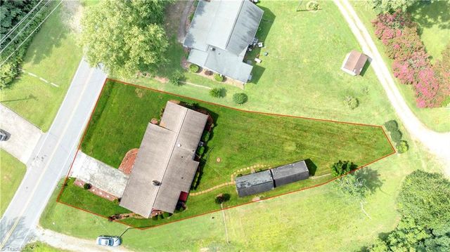 7121 Ridge Road, Tobaccoville, NC 27050