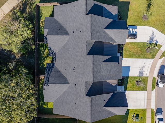 5045 Mooney Falls Drive, Bryan, TX 77802