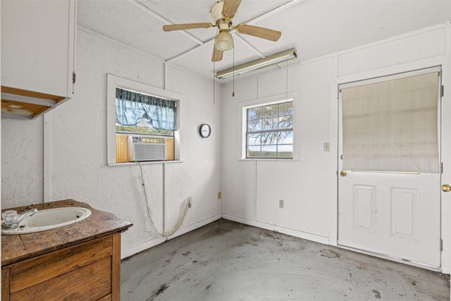 1485 County Road 2011, Glen Rose, TX 76690