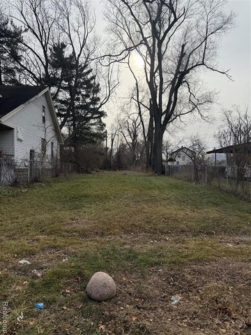 8321 Chalfonte Street, Detroit, MI 48238