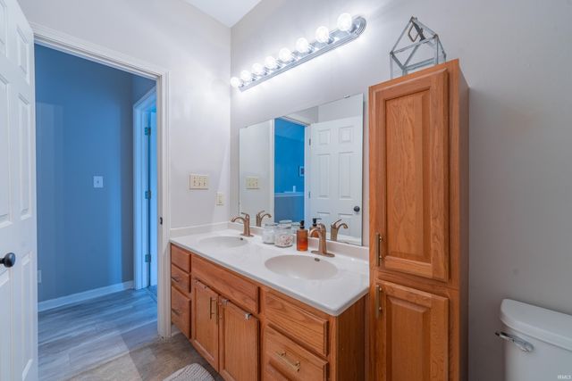 3705 E Barrington Dr Apt 206, Bloomington, IN 47408