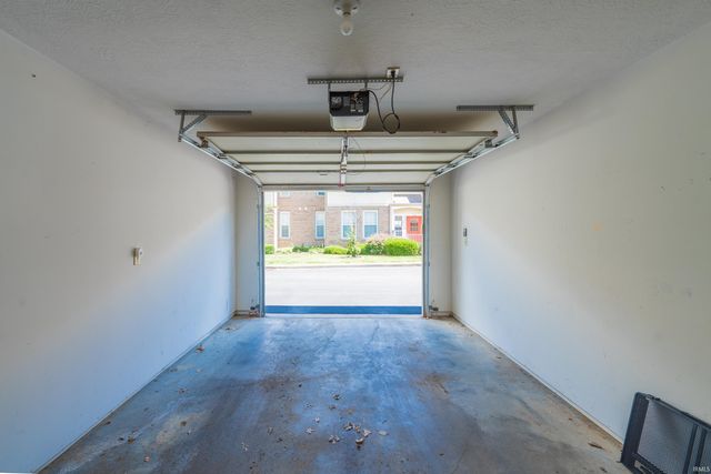 3705 E Barrington Dr Apt 206, Bloomington, IN 47408