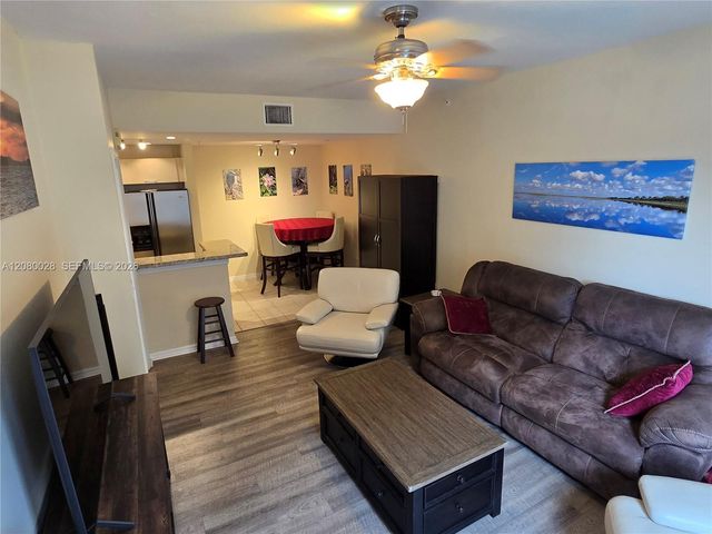 2107 SE 10th Avenue 818, Fort Lauderdale, FL 33316