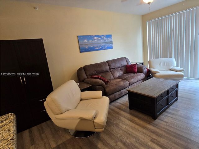 2107 SE 10th Avenue 818, Fort Lauderdale, FL 33316