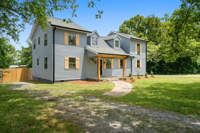 698 Chambers St, Gallatin, TN 37066