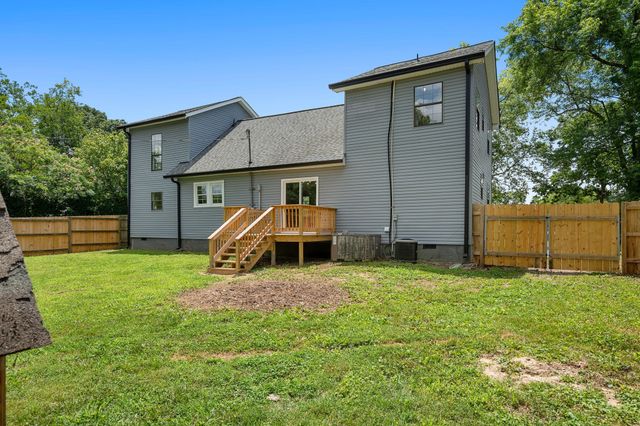 698 Chambers St, Gallatin, TN 37066