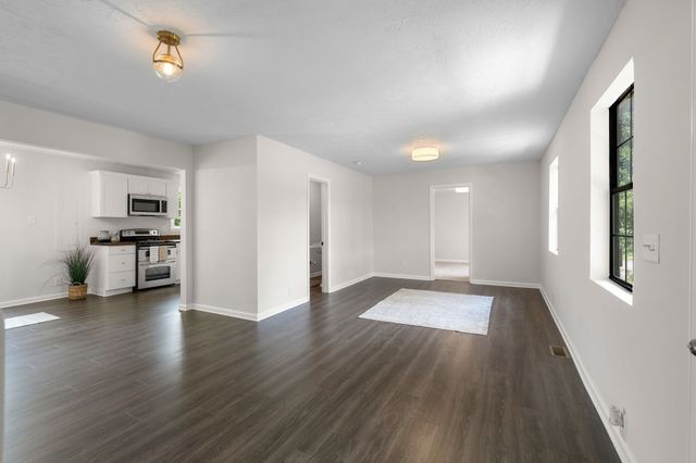 698 Chambers St, Gallatin, TN 37066