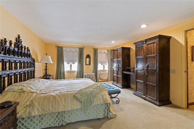 18 Edgewood Drive, Seneca Falls, NY 13148