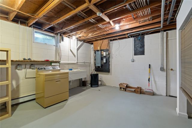 18 Edgewood Drive, Seneca Falls, NY 13148