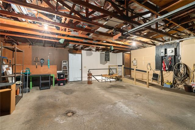 18 Edgewood Drive, Seneca Falls, NY 13148