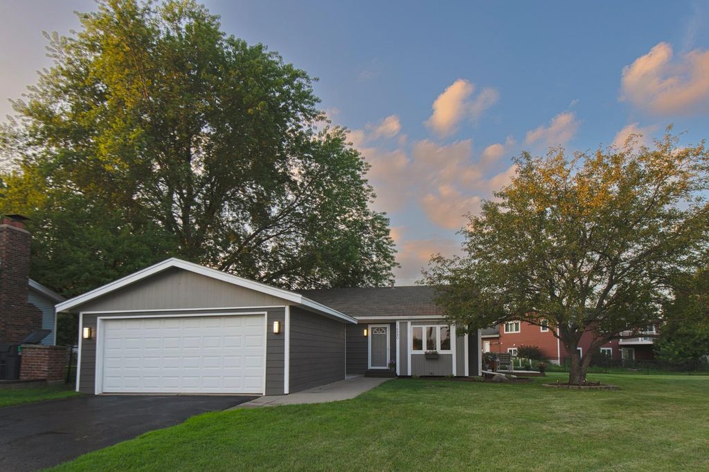14990 Echo Way, Saint Paul, MN 55124