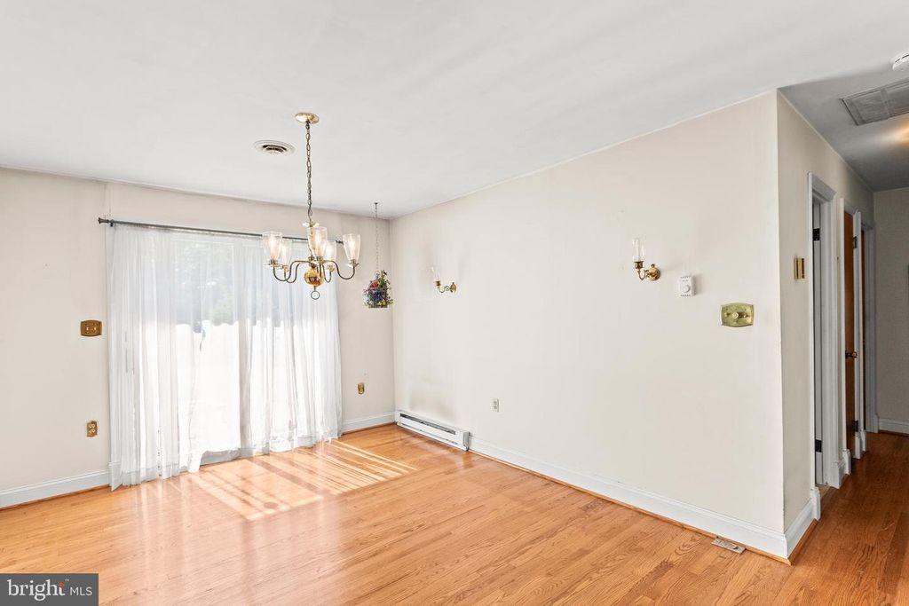 Image 10 of property listing at 3927 FEDERAL HILL RD, Jarrettsville, MD 21084