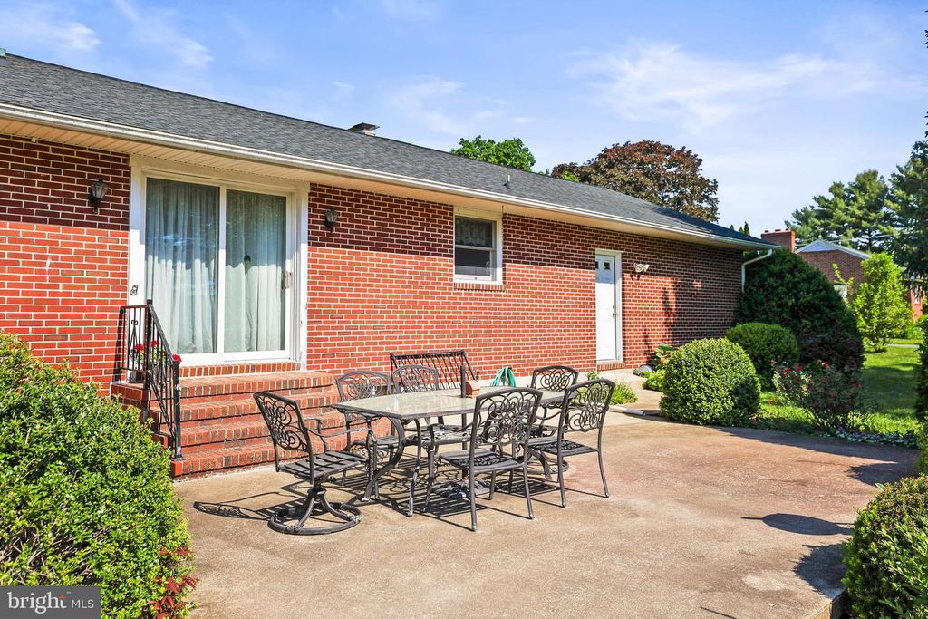 Image 2 of property listing at 3927 FEDERAL HILL RD, Jarrettsville, MD 21084
