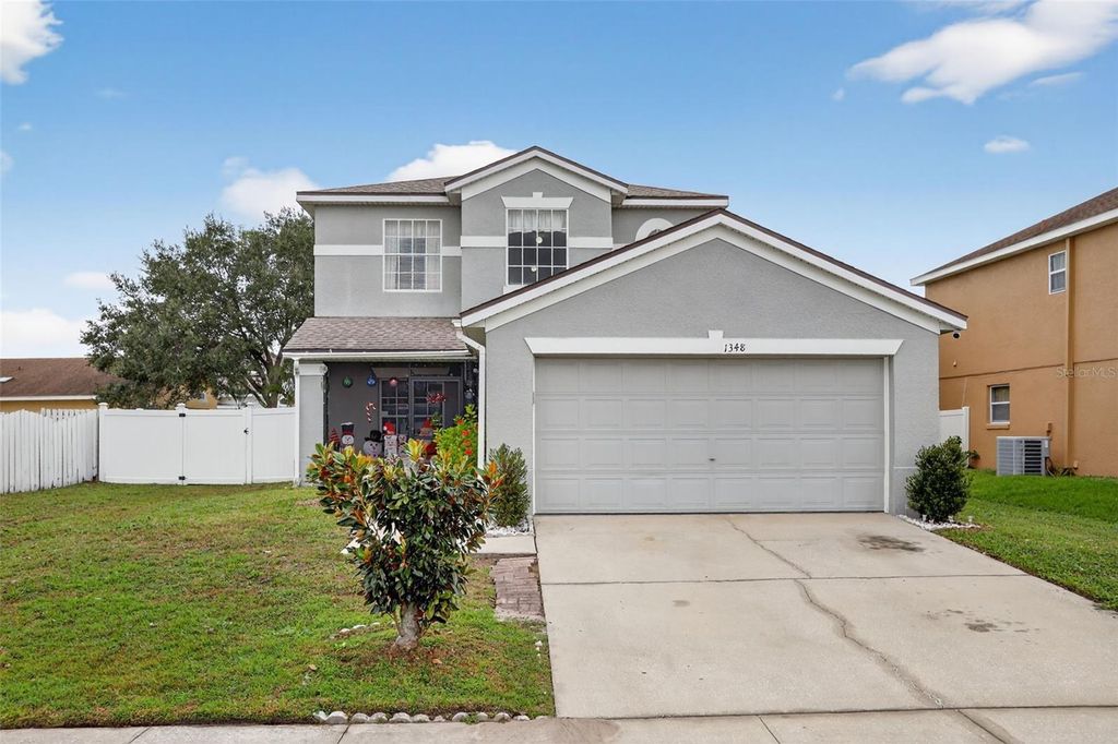 Image 3 of property listing at 1348 HEATHER LAKE DRIVE, Orlando, FL 32824