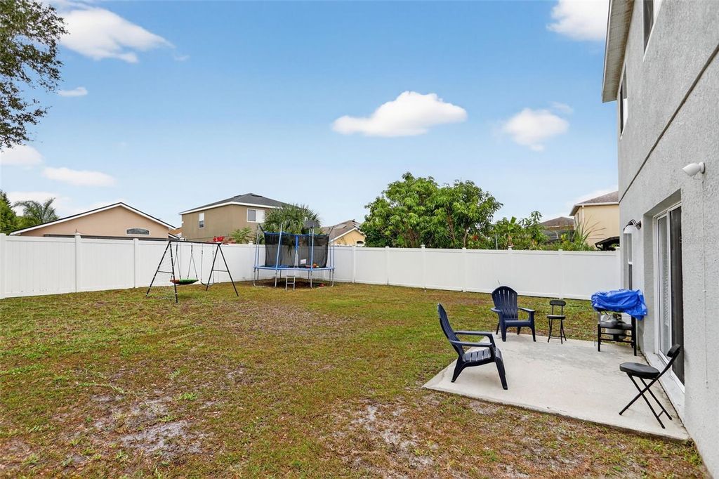 Image 29 of property listing at 1348 HEATHER LAKE DRIVE, Orlando, FL 32824