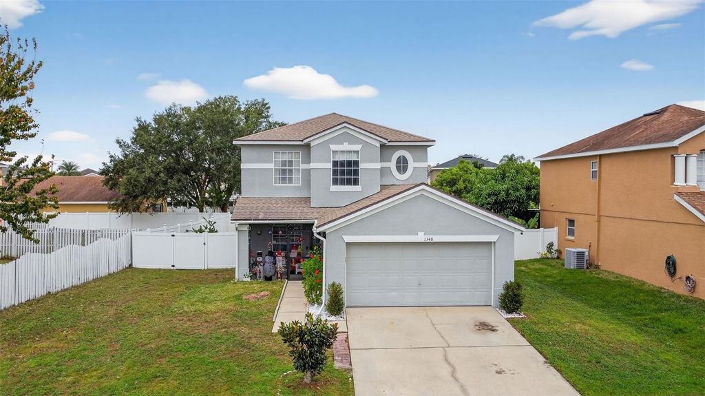 Image 4 of property listing at 1348 HEATHER LAKE DRIVE, Orlando, FL 32824