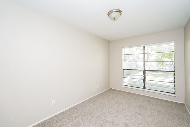 7516 Four Winds Drive, Fort Worth, TX 76133