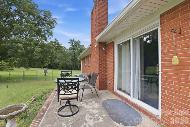 364 Dana Drive, Catawba, SC 29704