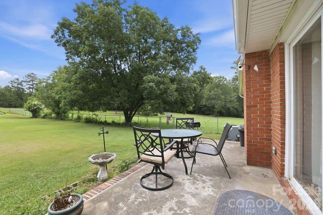 364 Dana Drive, Catawba, SC 29704