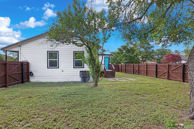 322 Glamis, San Antonio, TX 78223