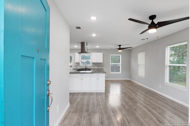 322 Glamis, San Antonio, TX 78223