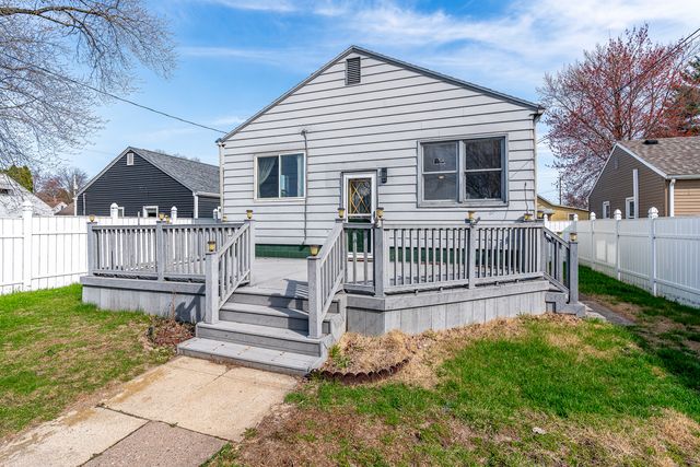 3127 Homestead Avenue, Davenport, IA 52802