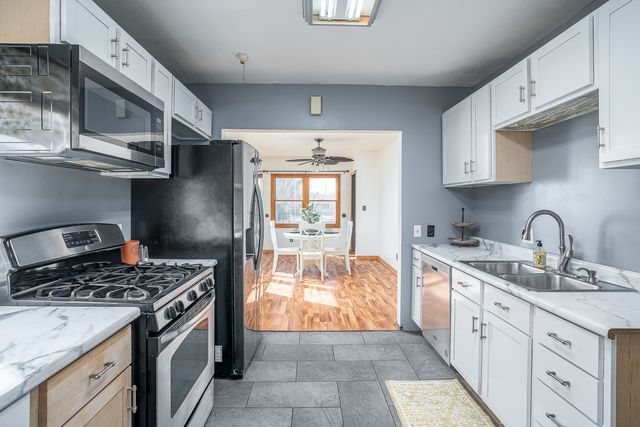 3127 Homestead Avenue, Davenport, IA 52802