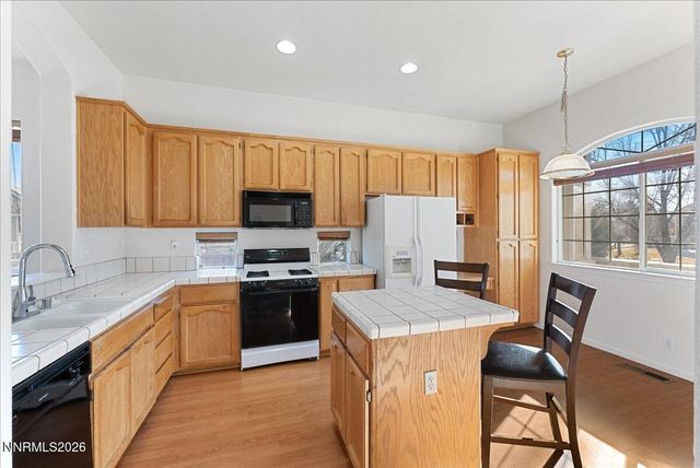 7214 Grand Island Drive, Sparks, NV 89436