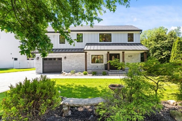 502 Closter Dock Rd, Closter Boro, NJ 07624