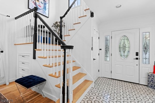 502 Closter Dock Rd, Closter Boro, NJ 07624