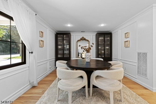 502 Closter Dock Rd, Closter Boro, NJ 07624