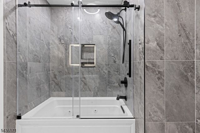 502 Closter Dock Rd, Closter Boro, NJ 07624