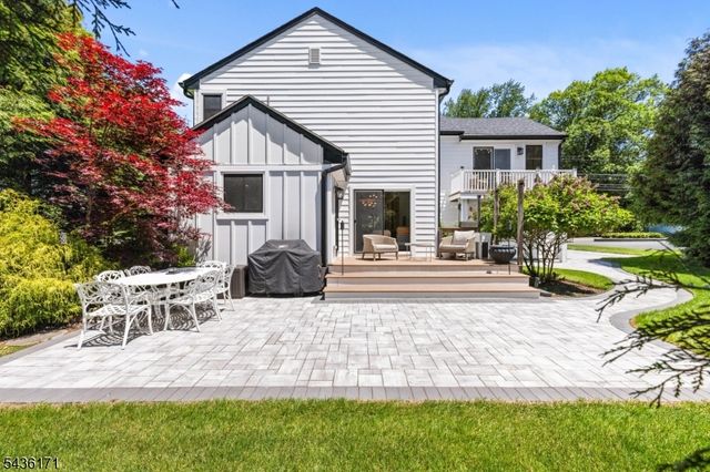 502 Closter Dock Rd, Closter Boro, NJ 07624