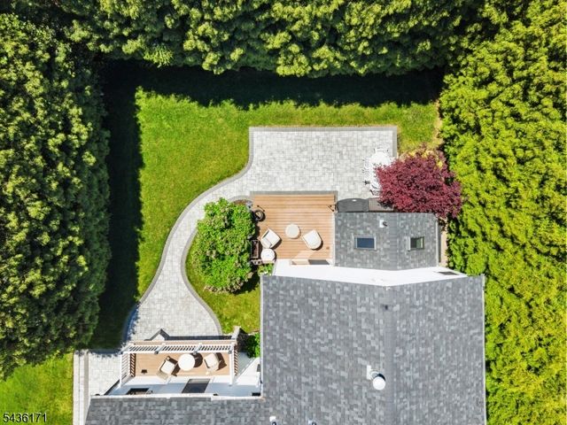 502 Closter Dock Rd, Closter Boro, NJ 07624