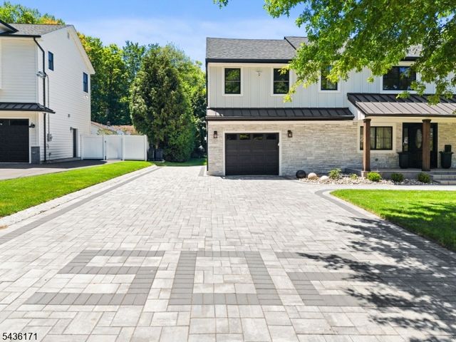 502 Closter Dock Rd, Closter Boro, NJ 07624