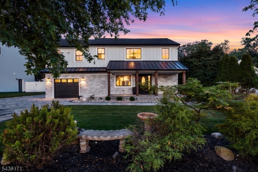 502 Closter Dock Rd, Closter Boro, NJ 07624