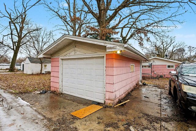 1501 N Huey Street, South Bend, IN 46628