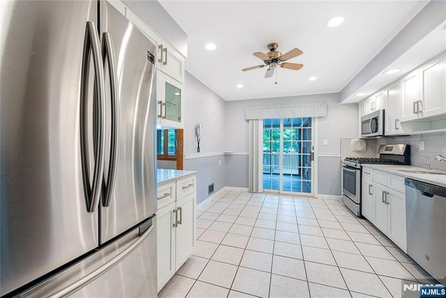 18 Dogwood Court, Westwood, NJ 07675