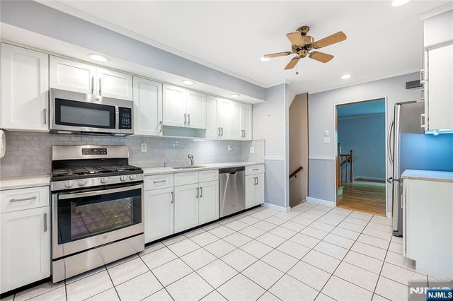 18 Dogwood Court, Westwood, NJ 07675